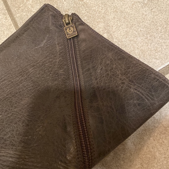 Dark brown leather boots. Cool zipper detail that spirals up the boot. Timeless! - Picture 4 of 4